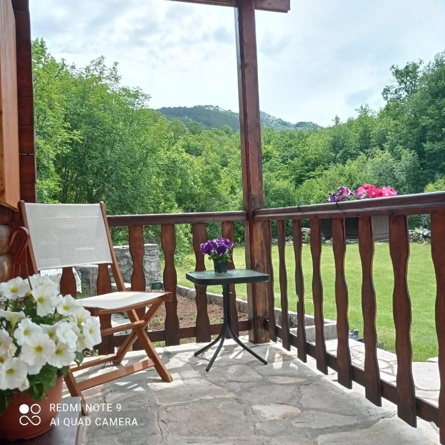 Vikendica Njegusi Villa Цетине Екстериор снимка