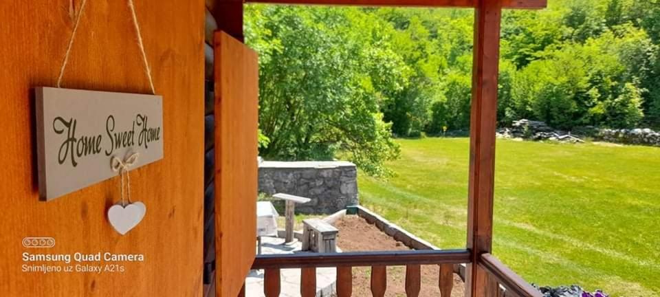 Vikendica Njegusi Villa Цетине Екстериор снимка
